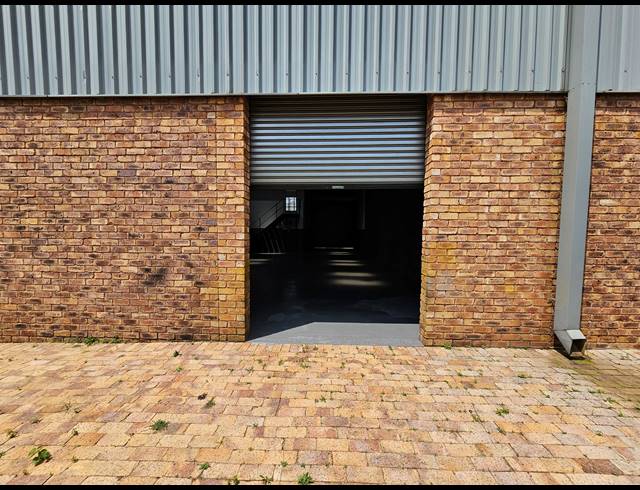 280M² FACTORY FOR SALE IN ANDERBOLT